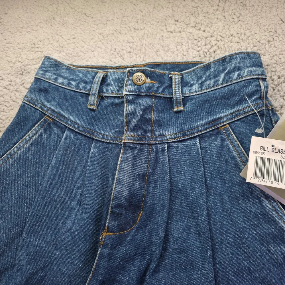 Vintage Bill Blass Petites High Waisted Pleated Tapered Jeans 4P New Moon 066155